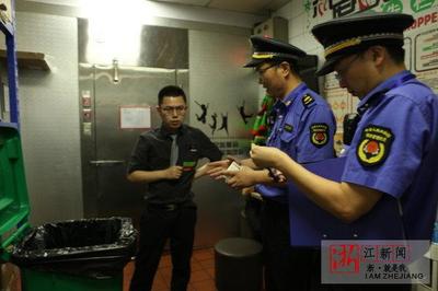 杭州城管一下午开出两张垃圾分类整改通知书 餐饮企业和行政服务单位中招
